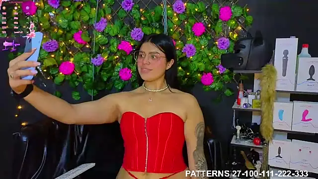 Sweett Mollyy online show from 04-14-26, 11:10