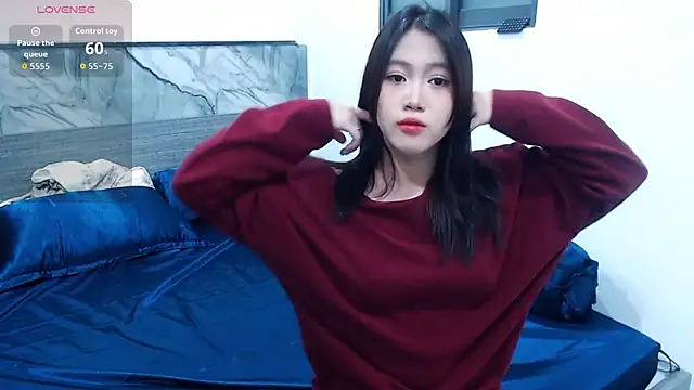 Lin SiYee online show from 10-23-25, 01:32