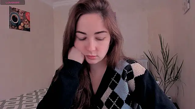 cClandesTina online show from 11-20-25, 12:06