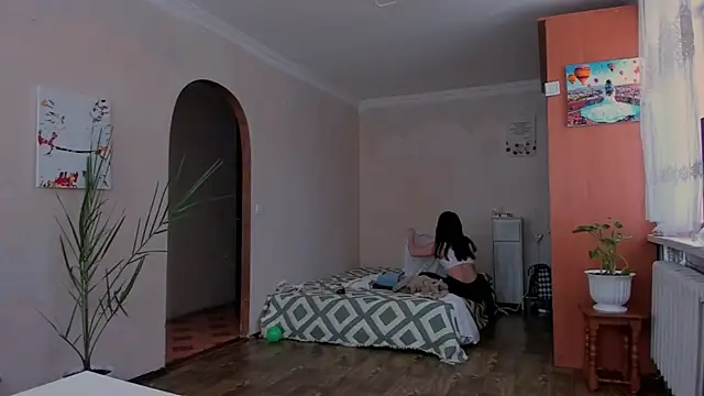 cClandesTina online show from 06-26-26, 10:54