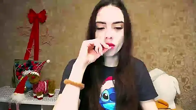 Snapshot of _your_fantasy_girl chatting on 01-08-25, 12:58 your fantasy girl online show from 01-08-25, 12:58