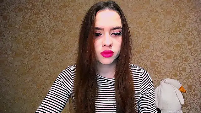 Snapshot of _your_fantasy_girl chatting on 03-19-25, 02:57 your fantasy girl online show from 03-19-25, 02:57