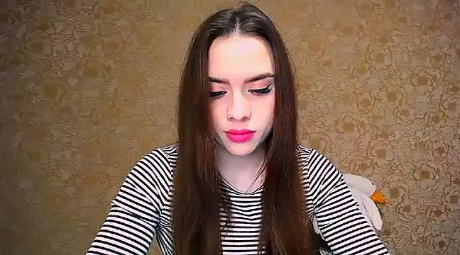 Snapshot of _your_fantasy_girl chatting on 03-19-25, 07:38 your fantasy girl online show from 03-19-25, 07:38