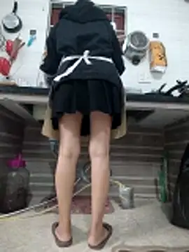 Snapshot of Haralushiaaa chatting on 02-11-26, 01:38 Haralushiaaa online show from 02-11-26, 01:38