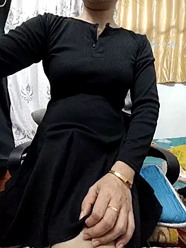 Snapshot of Haralushiaaa chatting on 03-17-26, 05:54 Haralushiaaa online show from 03-17-26, 05:54