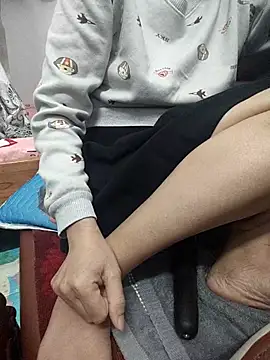 Snapshot of Haralushiaaa chatting on 02-03-26, 02:53 Haralushiaaa online show from 02-03-26, 02:53