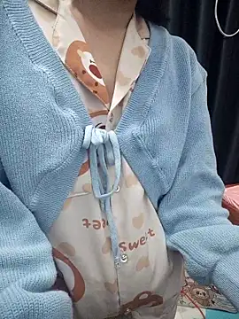 Snapshot of Haralushiaaa chatting on 02-06-26, 03:46 Haralushiaaa online show from 02-06-26, 03:46