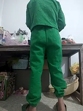 Snapshot of Haralushiaaa chatting on 02-22-26, 10:39 Haralushiaaa online show from 02-22-26, 10:39