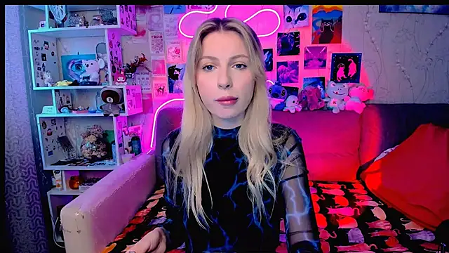 Snapshot of Maria_Hunt chatting on 01-17-25, 03:55 Maria Hunt online show from 01-17-25, 03:55