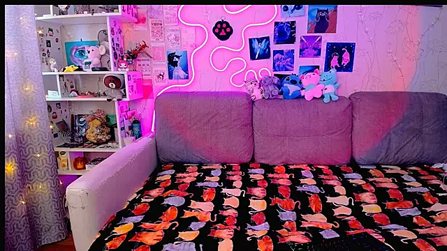 Snapshot of Maria_Hunt chatting on 02-01-25, 04:03 Maria Hunt online show from 02-01-25, 04:03