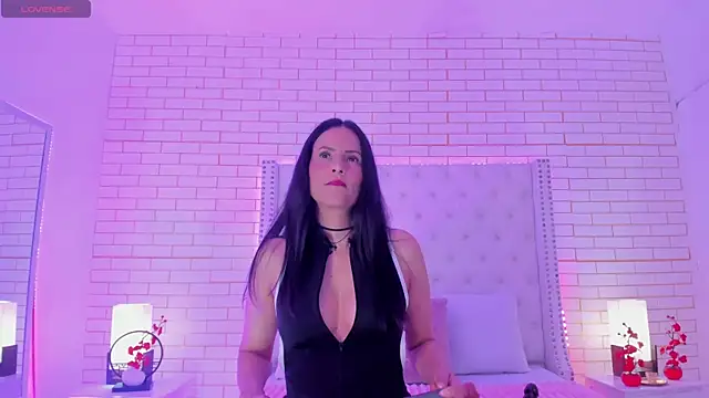 Coco Balenciaga  online show from 04-04-26, 11:50