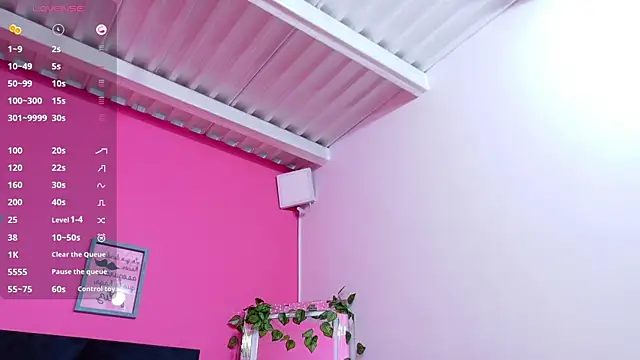 littleebluee online show from 09-27-25, 03:01