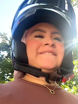 Pretty Isadora online show from 11-23-25, 07:02