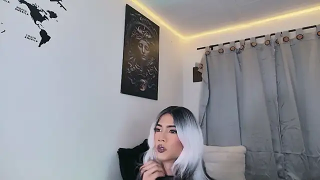 Stefhania susej online show from 11-13-25, 03:43