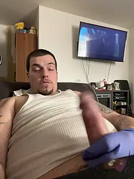 Snapshot of joeycbigcock chatting on 02-24-25, 05:33 joeycbigcock online show from 02-24-25, 05:33