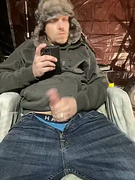 Snapshot of joeycbigcock chatting on 01-21-25, 01:50 joeycbigcock online show from 01-21-25, 01:50
