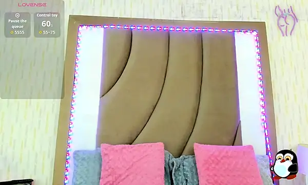 Snapshot of ThyaraJhons chatting on 09-16-25, 11:55 ThyaraJhons online show from 09-16-25, 11:55