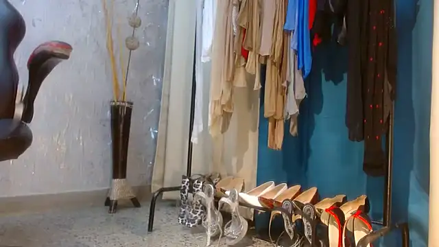 Samantabrown  online show from 02-07-26, 11:18