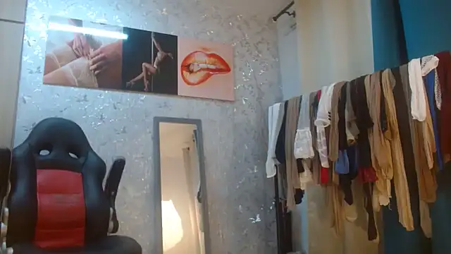 Samantabrown  online show from 04-04-26, 11:06