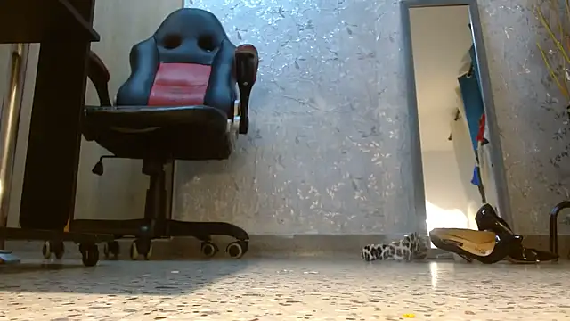 Samantabrown  online show from 03-26-26, 11:19