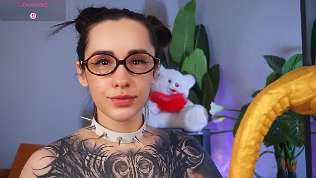 EvaCanton online show from 02-05-26, 02:18