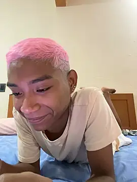 Snapshot of alejo_cute chatting on 02-27-25, 02:43 alejo cute online show from 02-27-25, 02:43