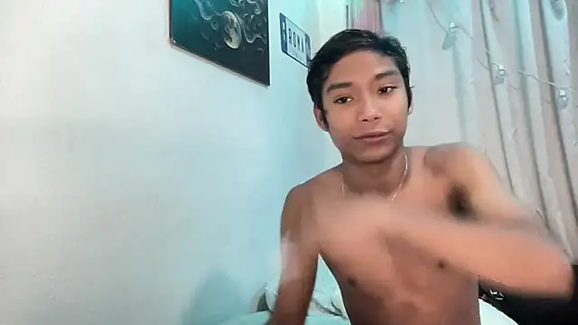 alejo cute online show from 06-17-26, 01:21