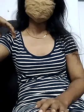 Snapshot of Triveni-Lovely chatting on 09-09-25, 03:54 Triveni-Lovely online show from 09-09-25, 03:54