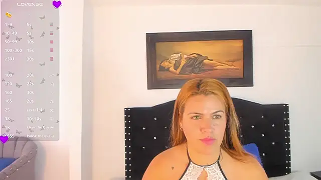 Alexandra Torress online show from 12-13-25, 08:04