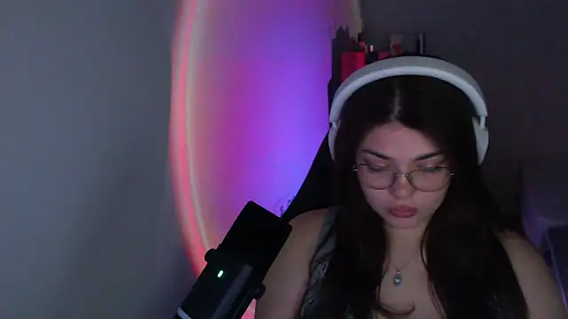 helengilmor online show from 04-05-26, 05:30