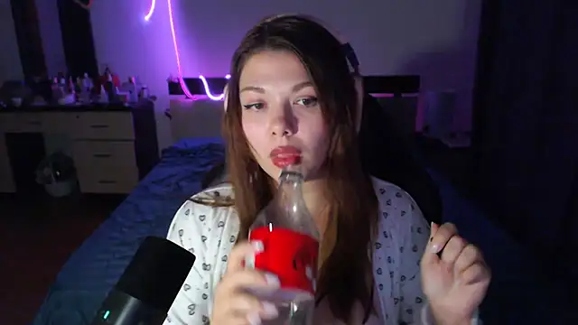 helengilmor online show from 11-13-25, 05:50