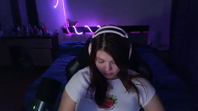 helengilmor online show from 11-11-25, 05:30