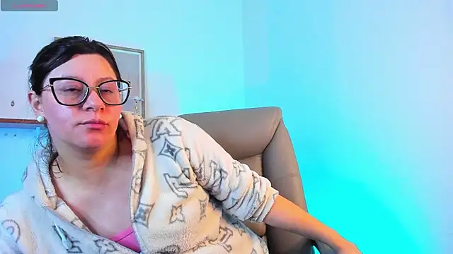 Chanelll Taylorr  online show from 01-10-26, 03:02