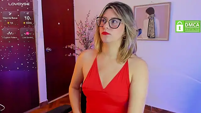 Snapshot of Chanelll_Taylorr_ chatting on 03-07-25, 03:18 Chanelll Taylorr  online show from 03-07-25, 03:18