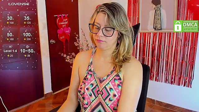 Snapshot of Chanelll_Taylorr_ chatting on 02-19-25, 04:22 Chanelll Taylorr  online show from 02-19-25, 04:22