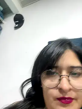 Snapshot of ZTahya chatting on 10-04-25, 04:03 ZTahya online show from 10-04-25, 04:03