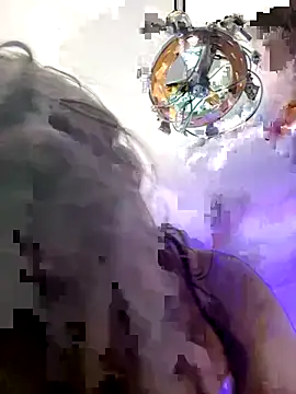 OniricFemme online show from 12-16-25, 01:32