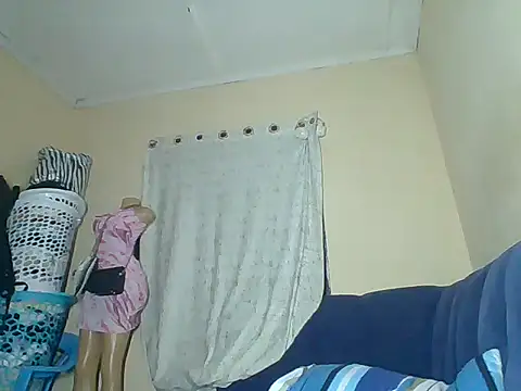 awino001 online show from 12-17-25, 09:53