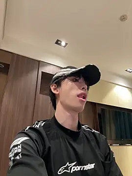 Snapshot of 1a1a1alll chatting on 02-21-26, 12:40 1a1a1alll online show from 02-21-26, 12:40