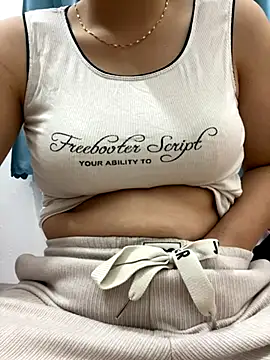 Milk Mom99 online show from 11-14-25, 06:39