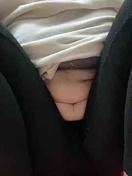 Milk Mom99 online show from 12-17-25, 01:10