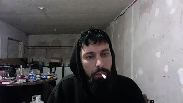 Snapshot of LoretoMx chatting on 10-16-25, 02:31 LoretoMx online show from 10-16-25, 02:31