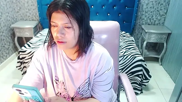 CurvyJulieth online show from 09-23-25, 05:03