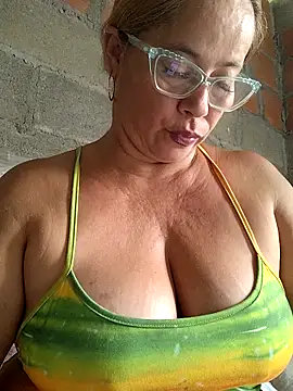 natally ross21 online show from 05-06-26, 01:04