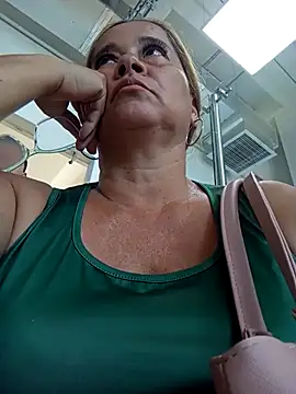 Snapshot of natally_ross21 chatting on 09-09-25, 01:53 natally ross21 online show from 09-09-25, 01:53