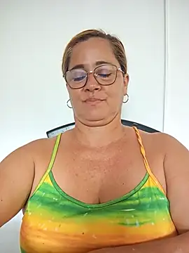 natally ross21 online show from 11-16-25, 03:39