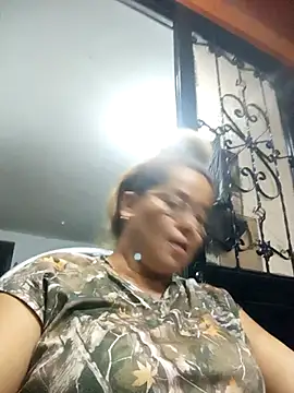 natally ross21 online show from 11-16-25, 03:33