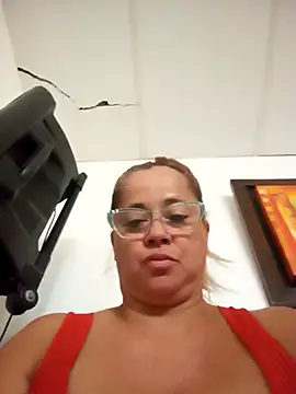 Snapshot of natally_ross21 chatting on 10-09-25, 12:17 natally ross21 online show from 10-09-25, 12:17