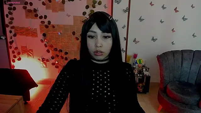 Fiore Sanz  online show from 03-04-26, 03:03