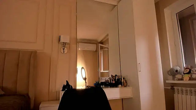 melissa yamazaki online show from 10-21-25, 07:19